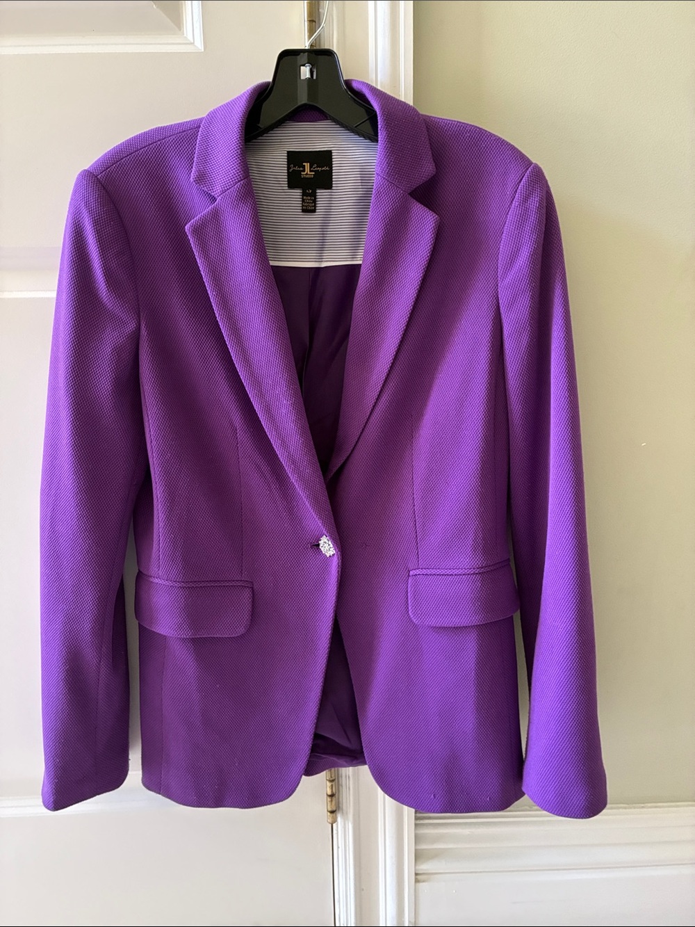 Great pop color 💜Single-Button Purple Women's Blazer 💜